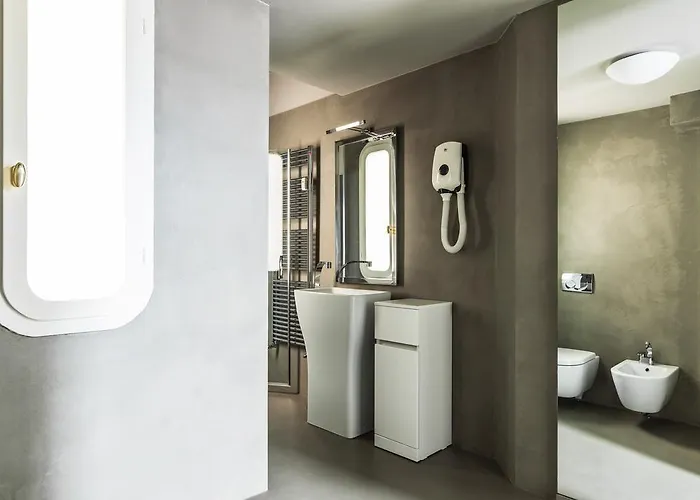 Piazza Cavour - Luxury View *