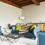 Piazza Cavour - Luxury View Apartment
