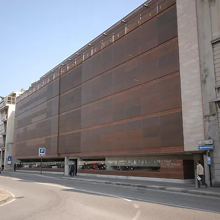Piazza Cavour - Luxury View شقة *