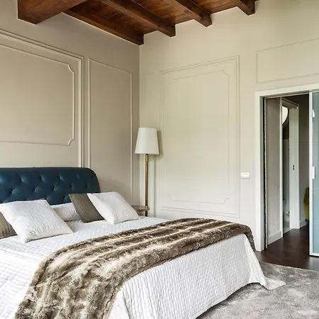 Piazza Cavour - Luxury View شقة *