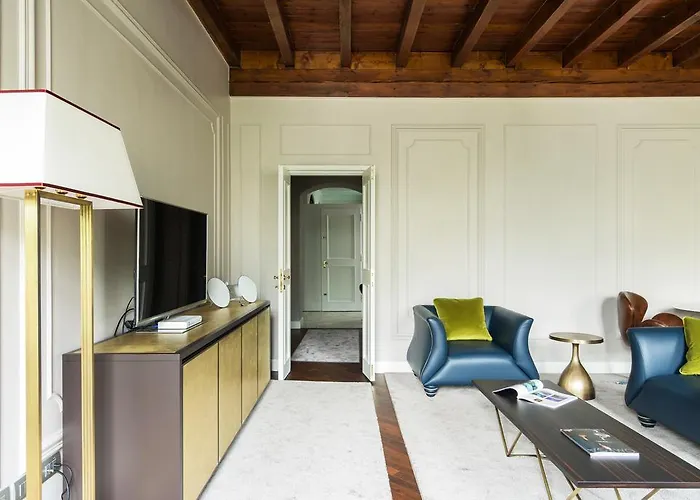 Piazza Cavour - Luxury View * 코모