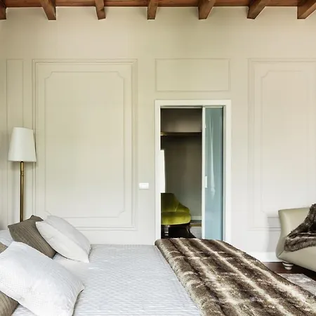 Piazza Cavour - Luxury View * Como