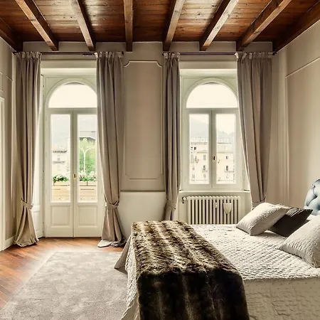 Piazza Cavour - Luxury View * Como